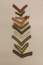 10 MILITARY CLOTH BADGES