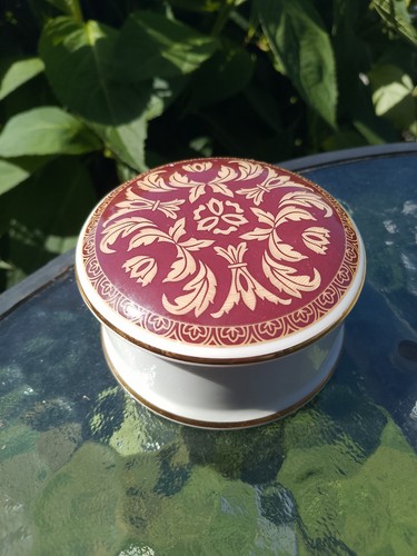 Royal doulton tennyson - royal,