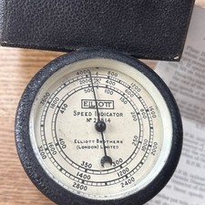 Elliot Brothers (London) Speed Indicator No.28814. Original box  with manual. 