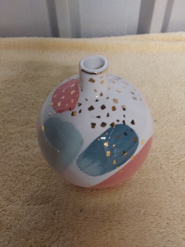 Coloured vase - ,