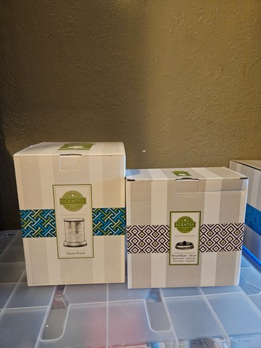 New the box scentsy silver - in,