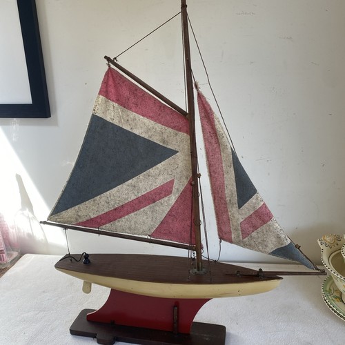Vintage wooden pond yacht - wooden,