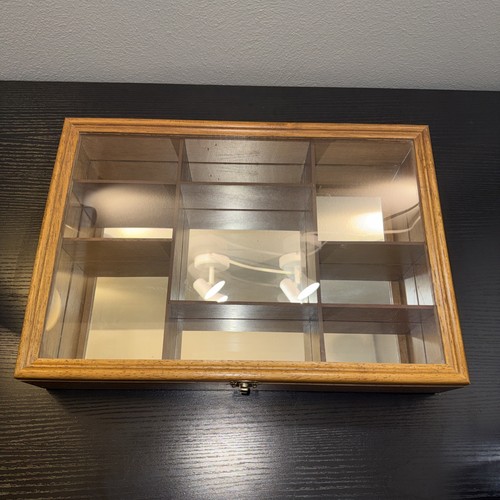 Vintage wooden display case - wooden,