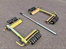 2x SELF JACKING SKATES