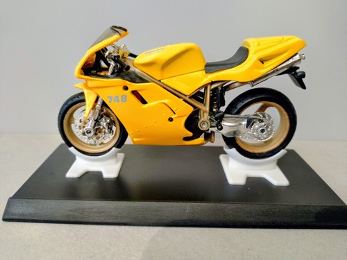 Ducati 748 motorcycle maisto - 748,