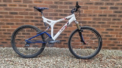 Xcr 1000 team - xcr-1000, white