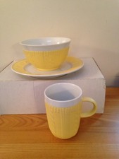 Ringtons Knitted Breakfast Set Yellow and White Used Ex Con