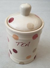 Polka dot patterned - polka, pottery