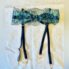 Edge o’ Beyond Amelie Waspie