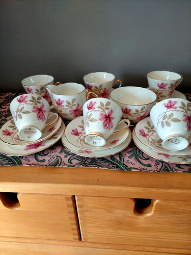 Vintage old royal bone - royal,