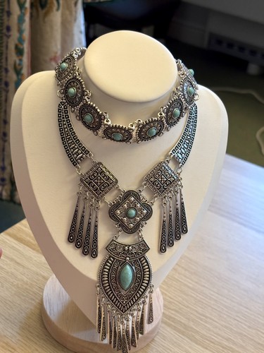 Tribunal style turquoise - tribunal,