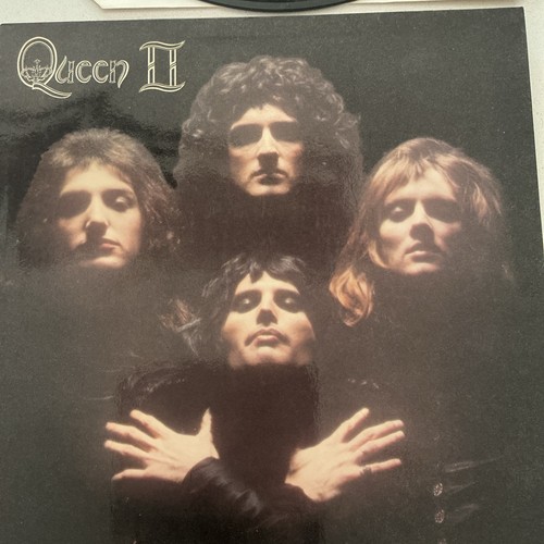 Queen vinyl album - queen,