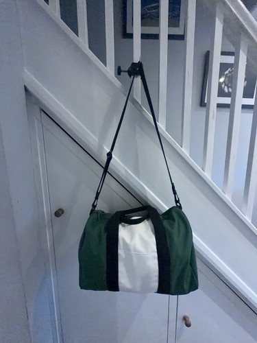 Lacoste parfums duffle bag gym - duffle,