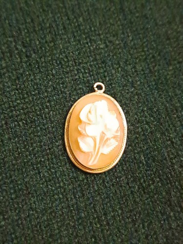 Small flower cameo - flower, pendant