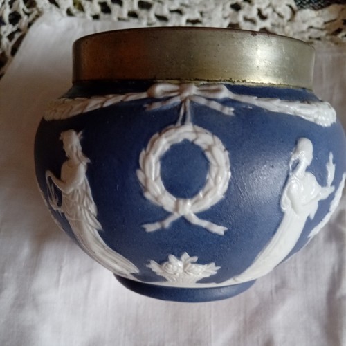 Wedgwood vintage jasper ware - wedgwood,