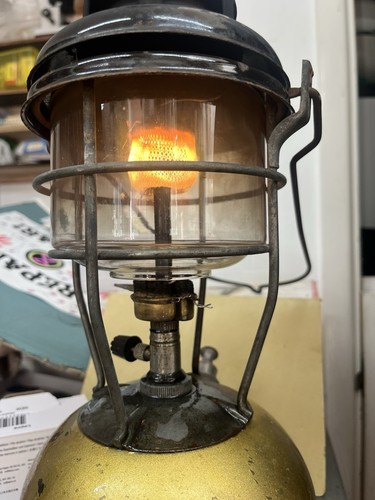 Vintage tilly lamp working - tilly,