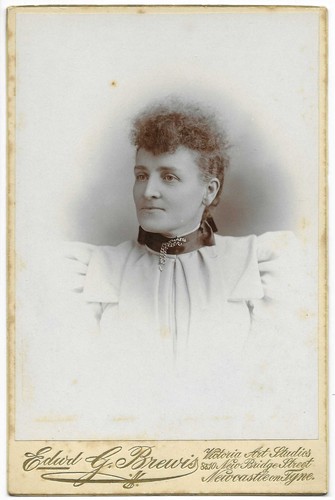 Cabinet card photo newcastle - cabinet,