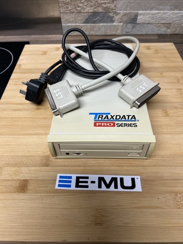 Traxdata external scsi x - external, 24