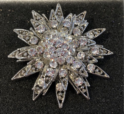 Exquisite vintage rhinestone - exquisite,