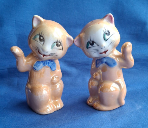 Pair vintage lustre ceramic - vintage,