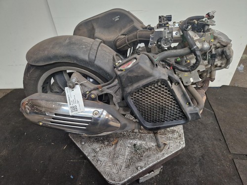 Piaggio vespa gts 125 engine - gts,