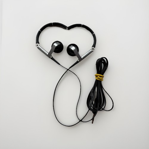 Bang olufsen a8 wired - &,