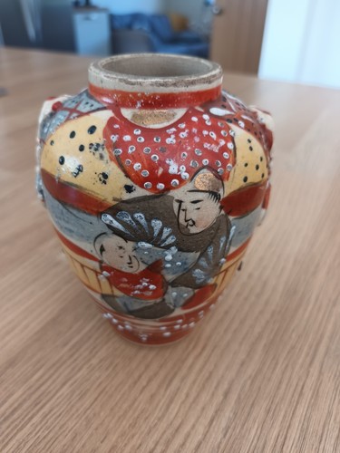 Japanese satsuma ware - ware, hand