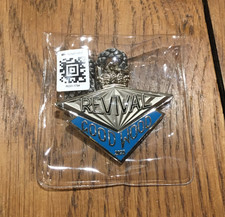 GOODWOOD REVIVAL METAL SWING BADGE 2025 NEW
