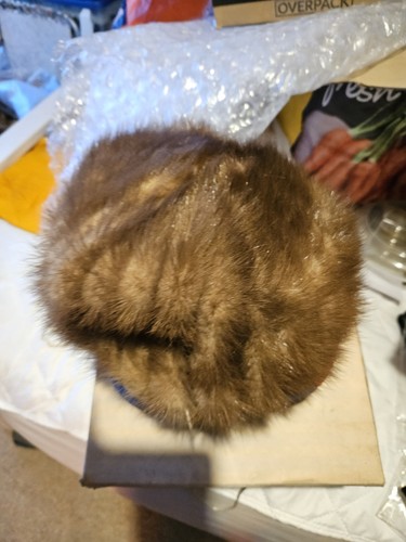 Vintage fur hat - ., boutique