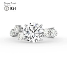 Round Diamond Engagement Ring