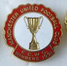 MANCHESTER UNITED FOOTBALL Enamel Pin Badge E.C.W.C. WINNERS 1991 maker W REEVES