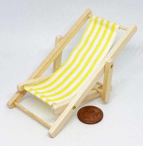 Dolls house foldable wooden - foldable,