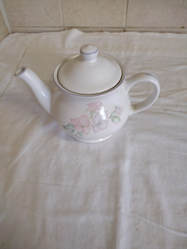 Sadlier romance tea pot - sadlier's,