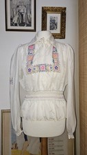 1940s  Vintage Tyrolean Hand Embroidered Ruched Long Sleeve Silk Peasant Blouse
