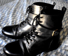 Fat Face Ruby Black Leather