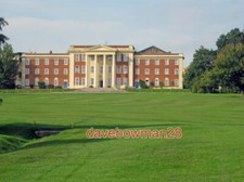 PHOTO  CHATHAM HOUSE SITTING