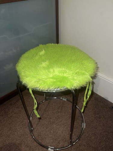 Fuzzy faux fur - green, circle