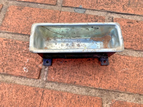 Classic car ashtray - , morris