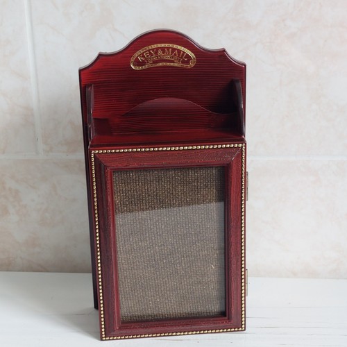Retro wood effect key mail - effect,