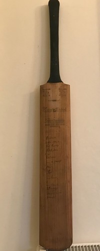 Signed full size cricket bat - size,