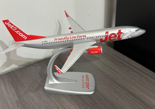 Boeing 737 jet2 official - official, click