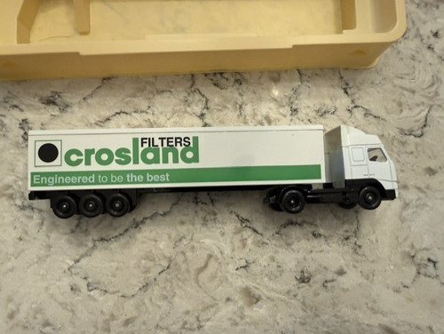Volvo crosland artic truck - crosland, artic-