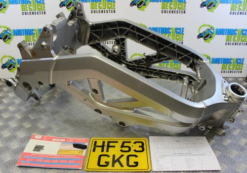 Suzuki 650 main frame - sv,