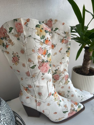 Ladies floral midcalf cowboy - floral,