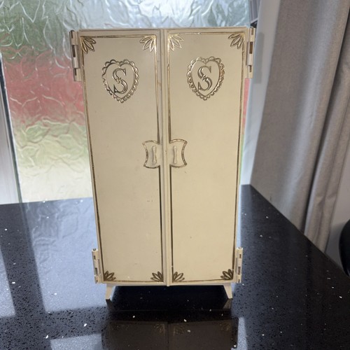 Vintage sindy doll furniture - vintage,