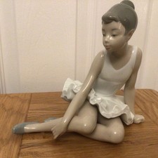 Nao by Lladro Ballerina Figurine - Seated Ballerina 