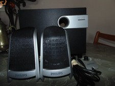 Set Phillips SPA2300/00 LOUD Sound Speakers System 2.1 PC Desktop Laptop - used