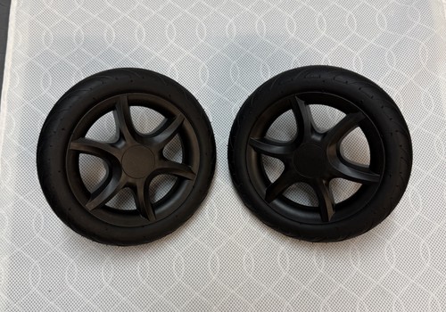 New joie finiti - new, pair