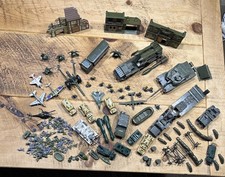 BUNDLE JOB LOT OF MILITARY VEHICLES TOYS PLANES TANKS JEEPS - DIE-CAST & PLASTIC