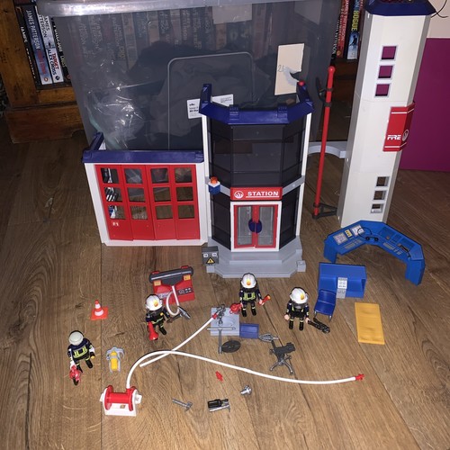 Playmobil fire station - fire,